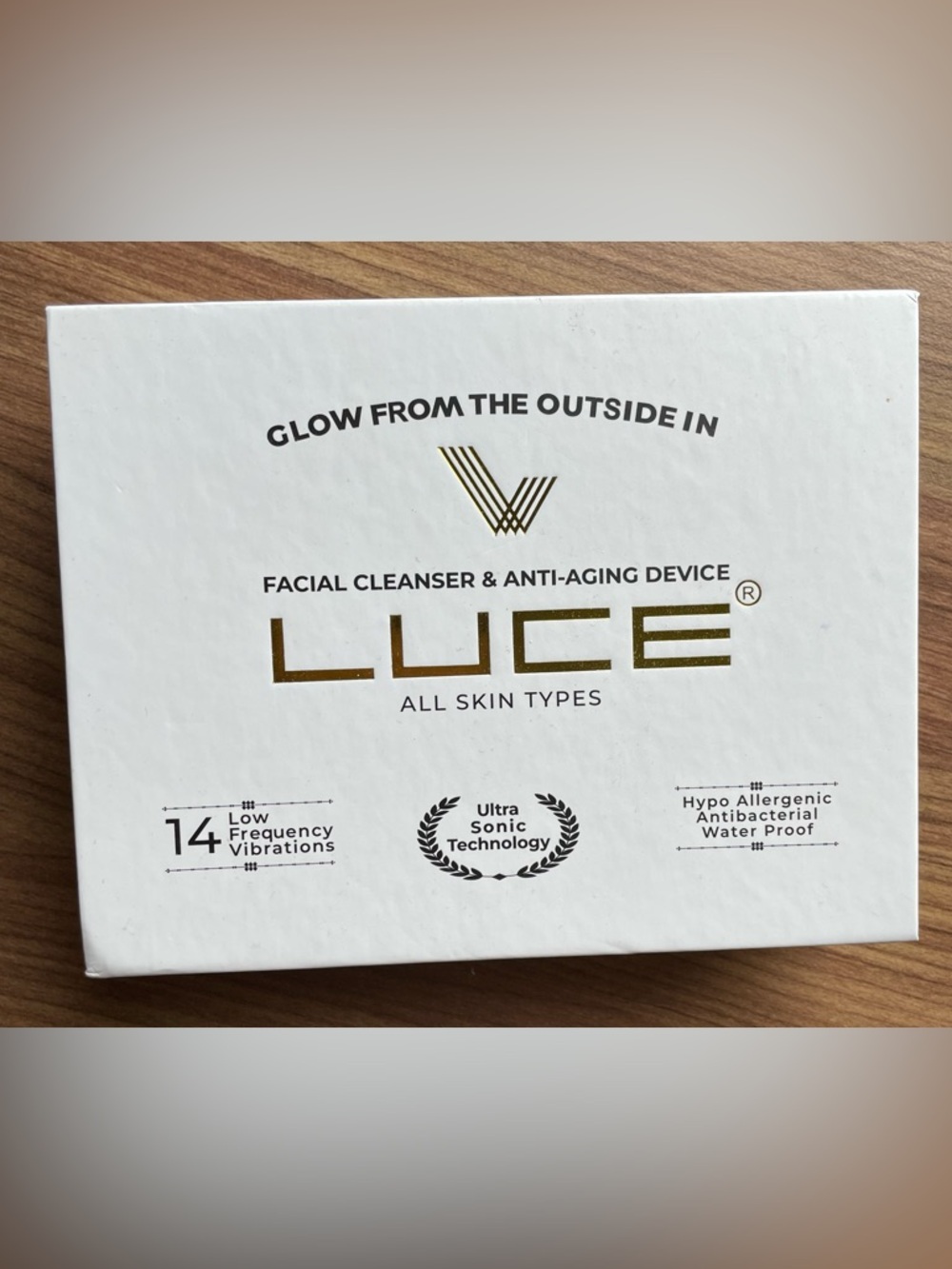 LUCE Gold Facial Cleanser & Anti-Aging Device for All Skin Types